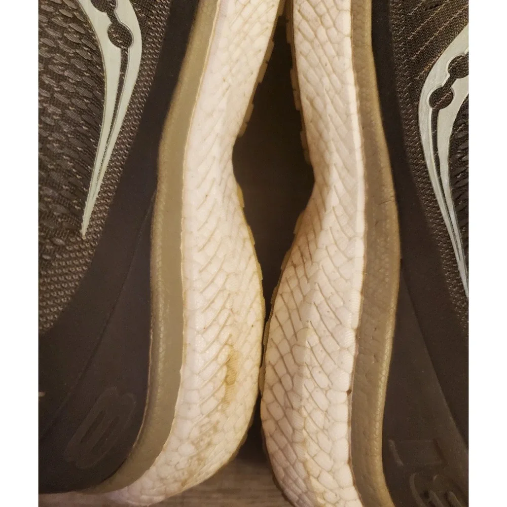 Saucony Triumph‎ 18 Running Sneakers Womens Size 9.5 Wide Charcoal